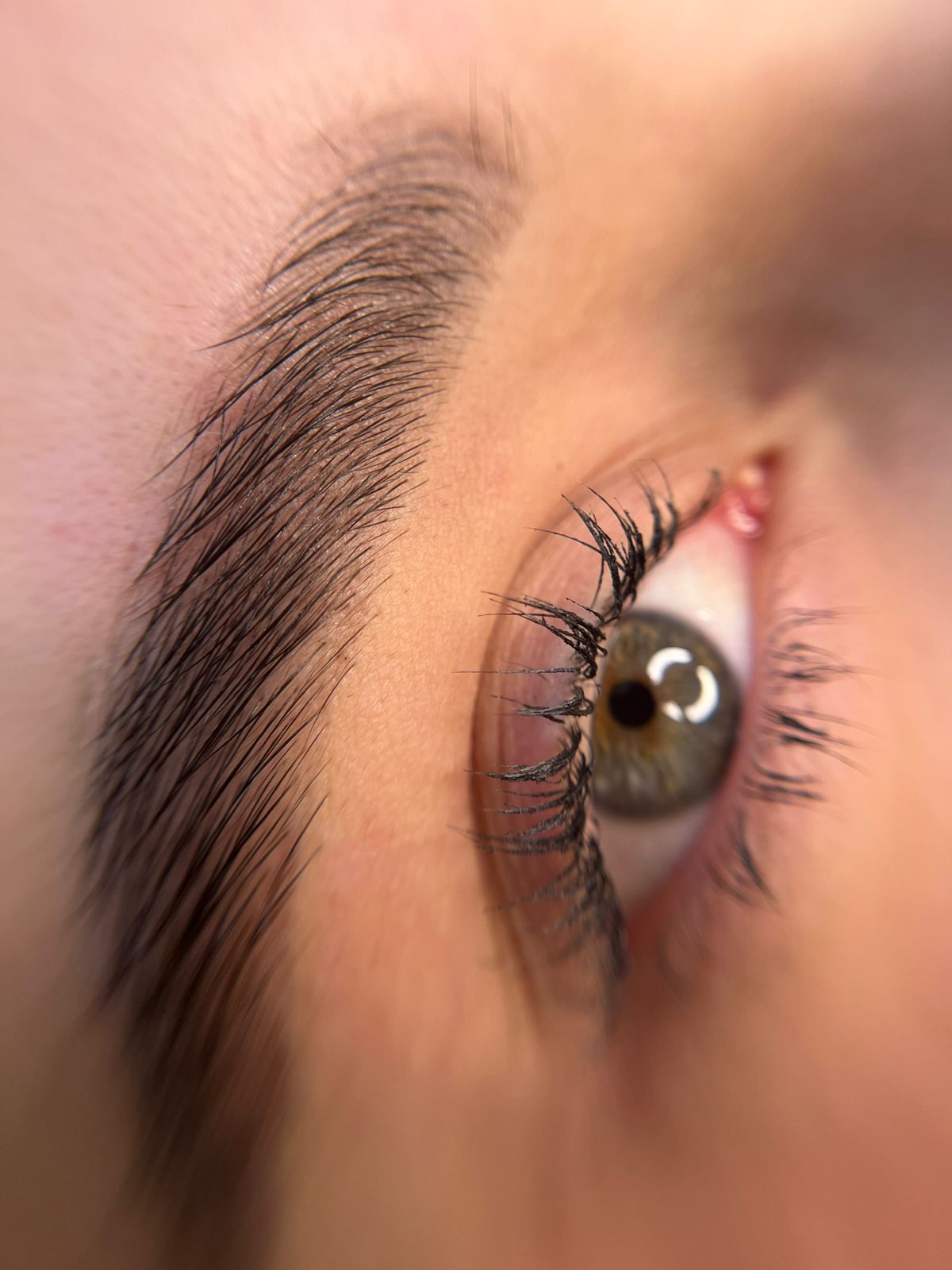 Resultado de sobrancelhas